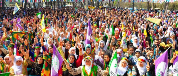 HDP-nevruz-şöleni-6_640x294